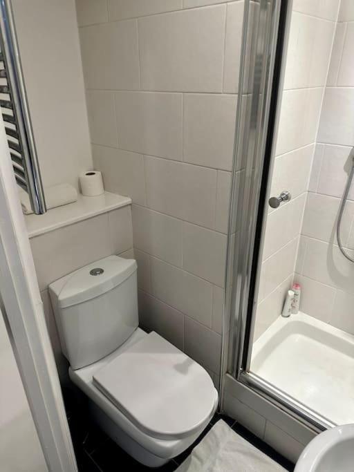 Amazing 2Bed2Bath Edgeware Apartment Лондон Екстериор снимка
